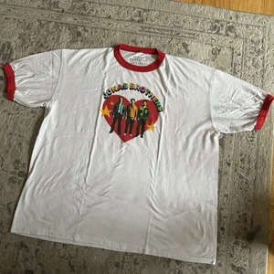 Jonas Brothers 2023 Official Merch Band Tee Ringer Shirt Gr. 3XL weiß rot Herz - Bild 1 von 8
