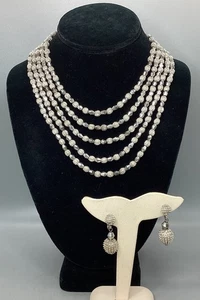 Juego de collar y pendientes vintage Crown Trifari de 5 hilos - Imagen 1 de 9