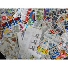 LOT DE 100 TIMBRES-POSTE A 3FFr VALEUR FACIALE 45€