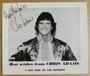 Chris Adams FIRMATO Fan Club HNY 1982 Fotografia, circa 9"x8", Wrestling, Rara - Foto 1 di 2