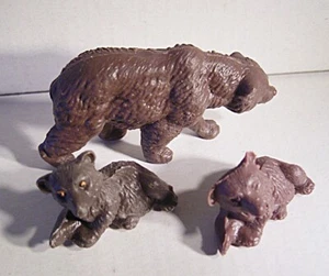 10 018 VEB Plaho Steinach, Marolin Braunbär+2x Jungtier - Bild 1 von 7