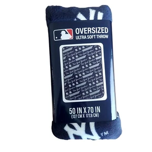 New York Yankees Throw 70 x 50 Ultra Soft Blanket New Pegasus Decorative Edge - Picture 1 of 3