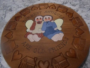 The Best Antiques Are Old Friends Hand Painted Wood Wall Hanging 10.5'' Diameter - Picture 1 of 6