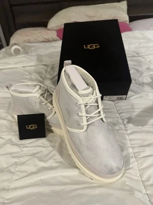 Botas de mármol UGG Neumel para hombre talla 10 blancas gamuza piel de oveja forradas NUEVAS con caja Foto 1 de 4