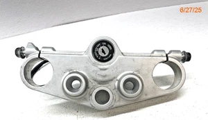 1993 93 Suzuki GSX1100G upper top triple tree fork clamp ignition switch NO KEY! - Picture 1 of 10