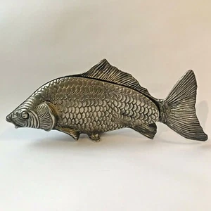Tovagliolo scultura pesce metallo argento vintage menu messaggi nome porta posta 9" - Foto 1 di 9