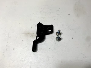 2007 Suzuki GSXR750 Shifter Bracket Mount OEM Bolts Guard Sports Bike GSXR 750 - Picture 1 of 3
