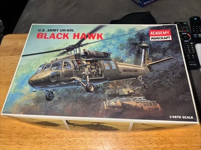 HELICÓPTERO ACADEMY 1/48 SIKORSKY UH-60L HALCÓN NEGRO #2148 nuevo en caja abierta Foto 1 de 4