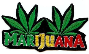 MARIJUANA WEED CANNABIS LEAF IRON ON SEW ON EMBROIDERE PATCH 8cm x 8cm HIPPY - Bild 1 von 1