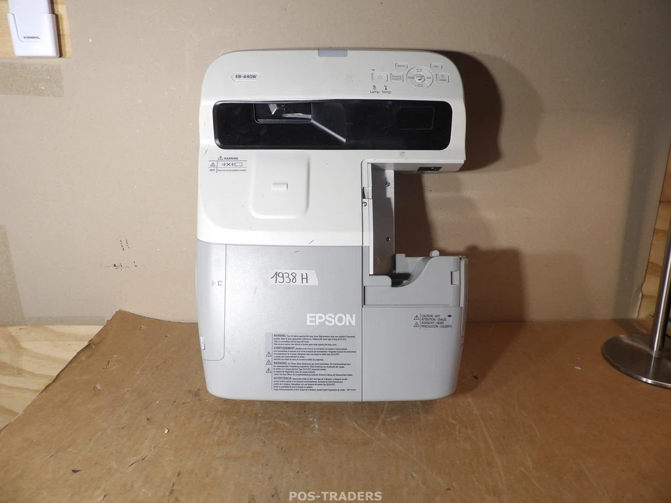 Epson EB-440W Ultra Short WXGA Beamer Projector 3LCD 2200 Lumens - 1938 HOURS - Bild 1 von 4