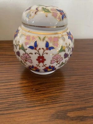 Pretty Handmade Turkish Kutahya Ginger Jar Floral With Gold Detail - Image 1 of 4