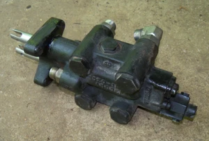 John Deere 425 445 455 Hydraulisches Steuerhubventil, 4 Anschlüsse, OHNE Anschlüsse - Bild 1 von 5