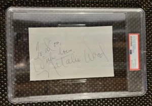 NATALIE WOOD, handsignierte Autogrammkarte PSA/DNA gekapselt (sehr seltener Artikel) - Bild 1 von 9