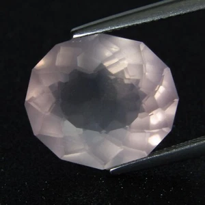 Cuarzo rosa extraído de tierra natural de 8,20 quilates 14,6 x 13,5 x 7,9 mm piedra preciosa ovalada de corte personalizado - Imagen 1 de 3