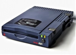 iomega ZIP Parallel External Drive Laufwerk Z100P2 - Bild 1 von 3