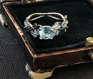 Vintage Style Blue Topaz And Crystal Leafs Ring 18K White Gold Plated - Bild 1 von 2