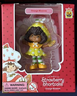 Mini muñeca Strawberry Shortcake flor de azahar sosteniendo pincel figura 2023 Foto 1 de 2