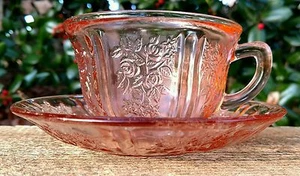 Federal Glass Sharon Cabbage Rose Pink (1) Set of Cup & Saucer - Picture 1 of 12