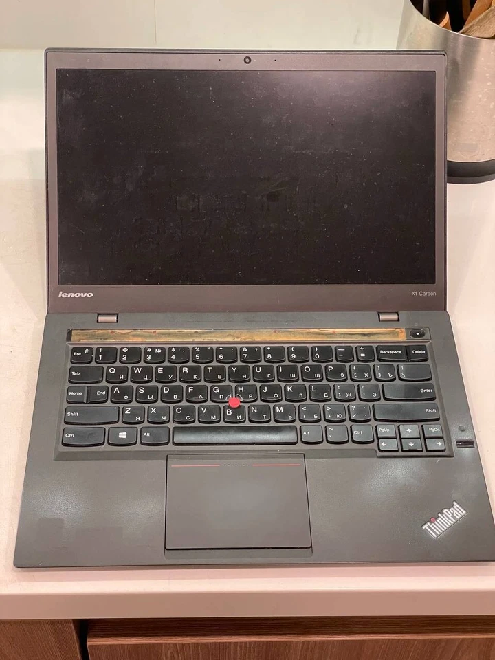 Lenovo ThinkPad X1 carbono 14 pulgadas (256 GB, Intel Core i7 4ª generación, 2,1 GHz, 8 GB)... Foto 1 de 4