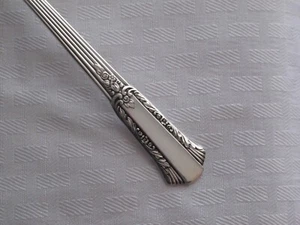 Wm Rogers IS Treasure Grille Dinner Knife (s) - Picture 1 of 2