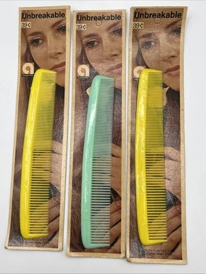 Vintage Amberlite Hair Comb Lot Of 3 NOS Yellow & Green - Image 1 of 4