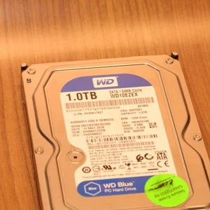 Western Digital Blue 1TB SATA 3.5In WD10EZEX - Picture 1 of 2