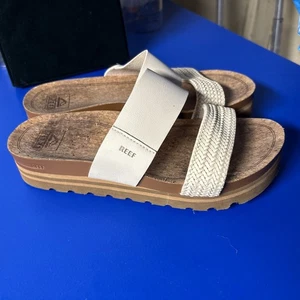 Sandalias altas REEF Cushion Vista para mujer talla 8 usadas en excelente estado - Imagen 1 de 7