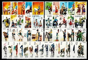 SELLOS DE ESPAÑA 9 SERIES UNIFORMES MILITARES 1973/1978 COMPLETAS NUEVOS (MNH) - Imagen 1 de 1