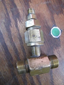 Sherwood Oxygen Tank Tee & reducer Fitting - Picture 1 of 3
