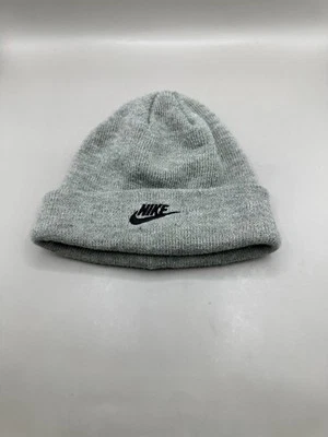 Nike Gorro Clásico Niño Pequeño en Gris Tejido Sombrero Bordado Logo (USADO) Foto 1 de 3