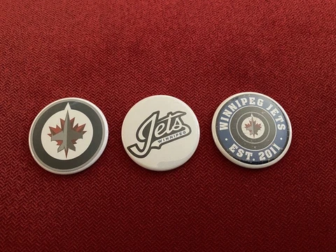 Winnipeg Jets memorabilia -  3 x 1.75" fridge magnets Cover