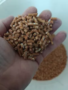 carp pellets mix hemp, c.s.l. , esterblend B, & king crab loose carp pellet mix - Picture 1 of 9