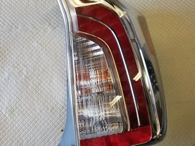 12 13 14 15 TOYOTA PRIUS PASAJERO LUZ TRASERA DERECHA OEM Vin DU Foto 1 de 4
