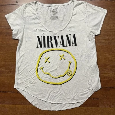 Camiseta Trunk LTD Nirvana para mujer cuello en V manga corta banda rock Kurt Cobain Foto 1 de 4