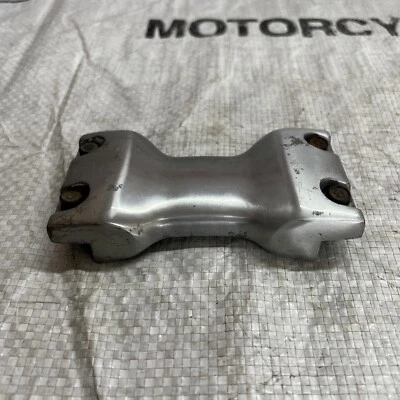 1988-1998 Yamaha XV750 Virago Front Fender Bracket Support Brace Mount Used - Image 1 of 4