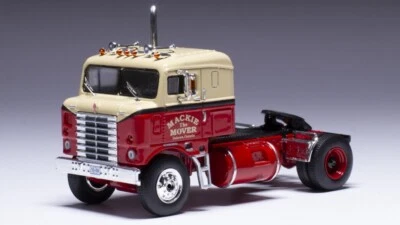 MODELLINO CAMION STATICO IXO MODEL KENWORTH BULLNOSE 1950 ROSSO/BEIGE SCALA 1:64 - Immagine 1 di 4