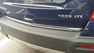 ACCESORIOS CHEVCHEVROLET TRAX 2012-2019 PORTÓN TRASERO TUNING CROMO BARRA TRASERA INFERIOR - Imagen 1 de 3