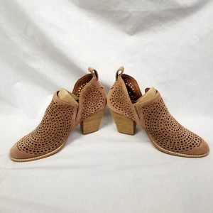 Jeffrey Campbell Rosalee Bootie Size 9 Tan Laser Cut Leather - Picture 1 of 9