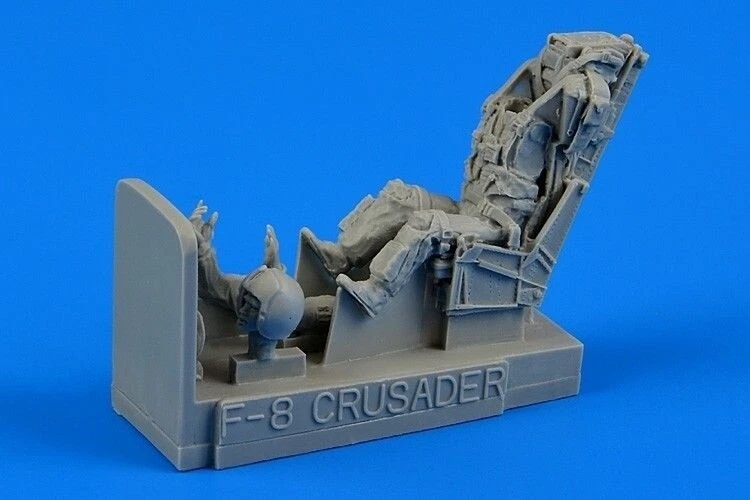 Aires 480075 x 1/48 F8E/H/J/K Crusader USN Fighter Pilot w/Ejection Seat - Image 1 of 1