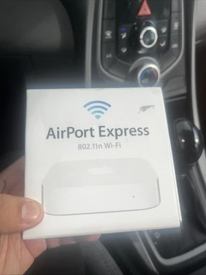 Apple Airport Express A1392 White - Image 1 of 4
