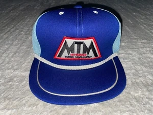 Cappello Berretto Vintage MITSUBISHI TURBO MACHINERY MTM Giapponese Giappone Auto da Corsa Camionista - Foto 1 di 18