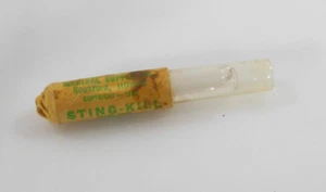 Antiguo frasco de tubo de publicidad de vidrio Sting-Kill contenedor de medicina - Imagen 1 de 3