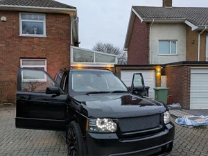 4.4 V8 KAHN EDITION - Picture 1 of 13