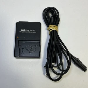 Chargeur de batterie Nikon MH-62 OEM - Photo 1 sur 8