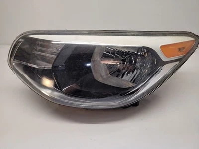 2014 - 2019 KIA SOUL  Driver Headlight Model Halogen Without LED Accent  - Image 1 of 4