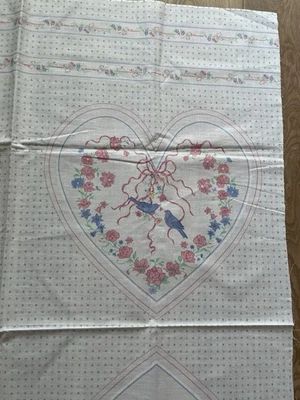 Corazón y Pájaros CLÁSICOS DEL PAÍS CINTAS Y ENCAJE Panel Artesanal Forma de Corazón Ameritex Foto 1 de 4