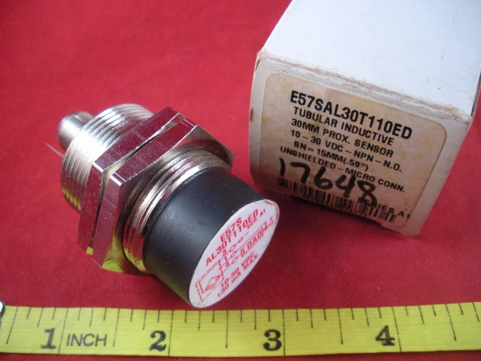 Cutler Hammer E57SAL30T110ED A1 30mm Proximity Sensor 10-30V DC NPN sn 15mm New - Image 1 of 1