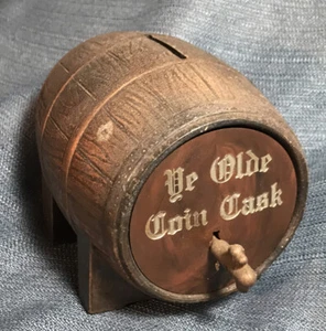 BANTHRICO "Ye Olde Coin Cask" KEG ON A STAND Coin Bank W/Key !!! - Picture 1 of 11