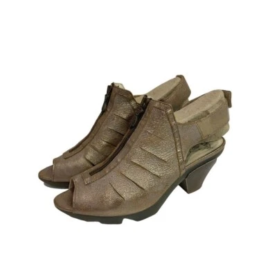 Sandalias Peeptoe Talla 38 Fly London Cuero Dorado Eslinga Trasera 2.5" Tacón Bloque Foto 1 de 4