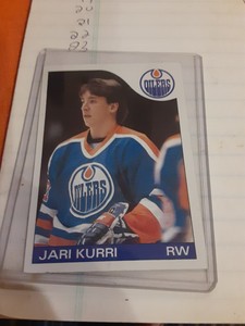 1985 Topps Jari Kurri Card #155 Edmonton Oilers hockey card 